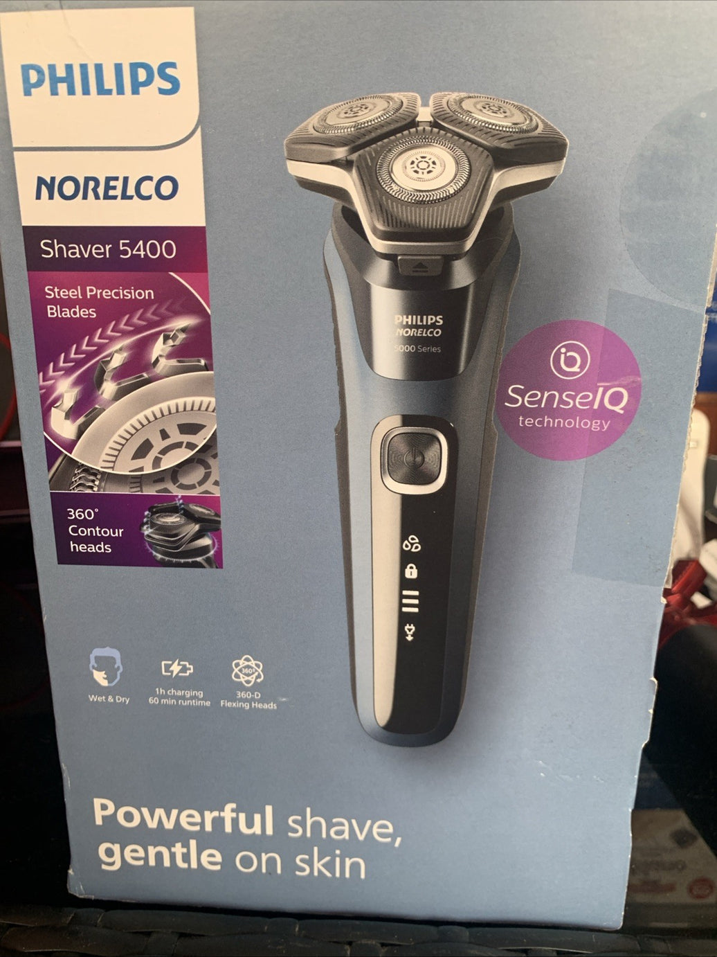 Philips Norelco Shaver 5400 Wet & Dry Rechargeable Shaver S5880/810