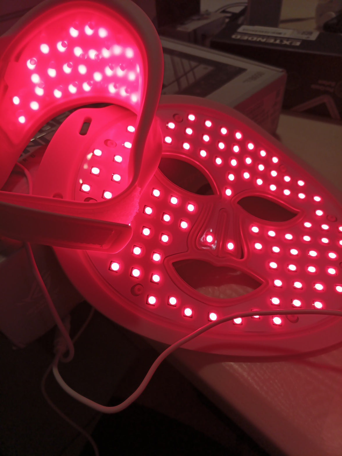 Skin Rejuve Beauty Device iFae Light Therapy for Face And Nec, Multi Color Light9