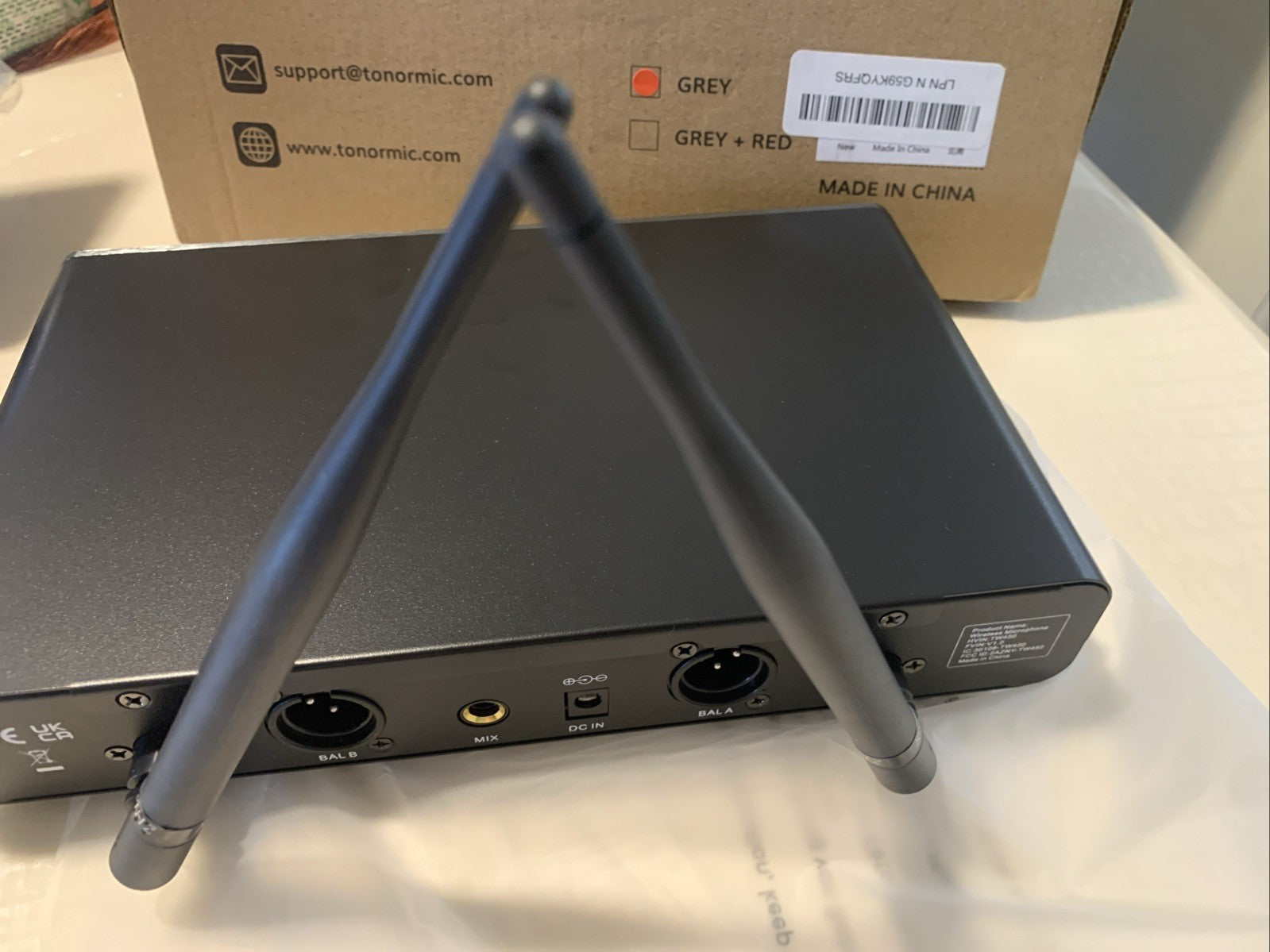 TONOR (TW450) Dual UHF Wireless Microphone-Grey10