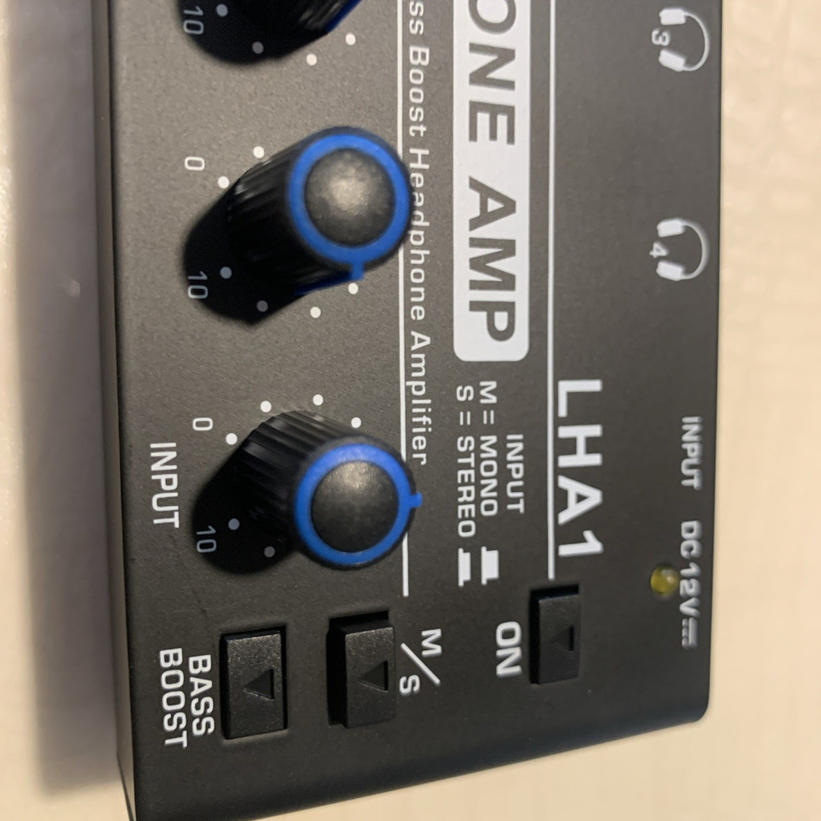 LZSIG Ultra Low Noise 4-Channel Stereo Headphone Amp. *New* [E2 33]13