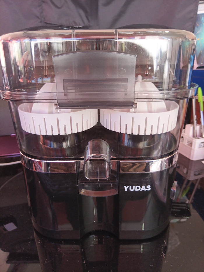 Detachable Dual-Head Electric Automatic Citrus Juice Maker Portable0