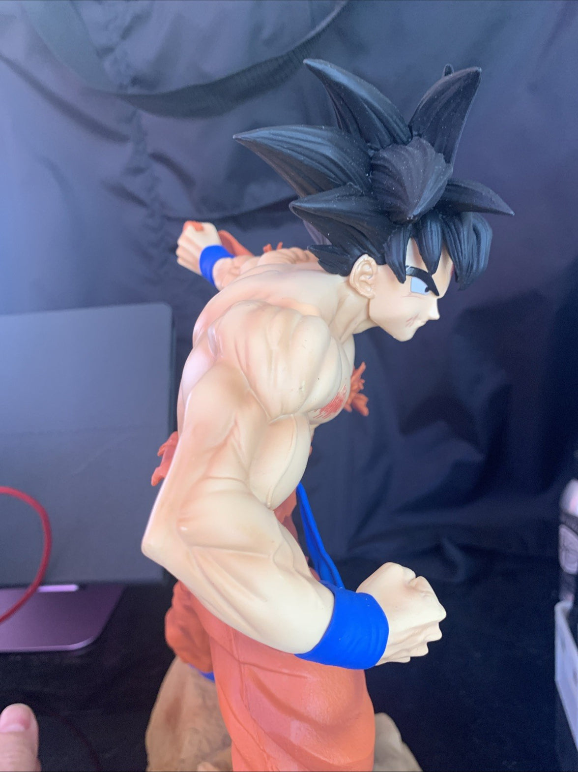 Dragon Ball Z 13in Battle Torn Base Goku PVC Statue Collection Model Toy10