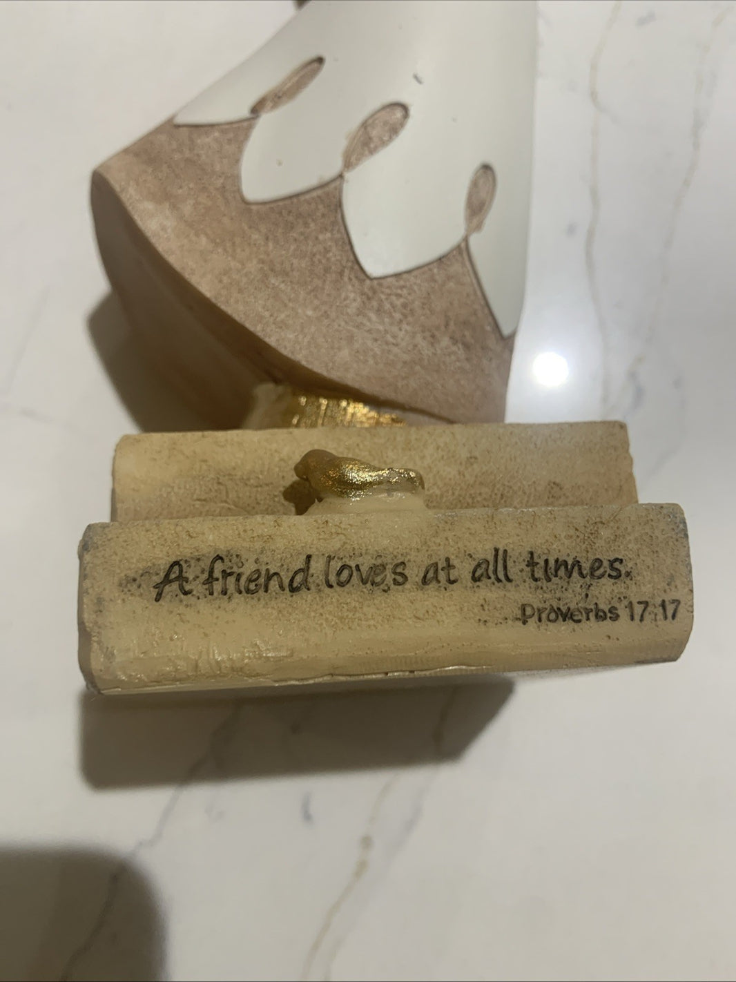 Enesco-Legacy of Love - Friend Flowers Figurine - 40247081